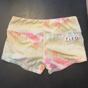 Classic Tye Dye Size Small Fleos